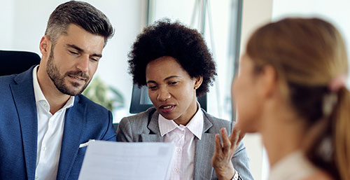 Assessoria trabalhista e previdenciária.